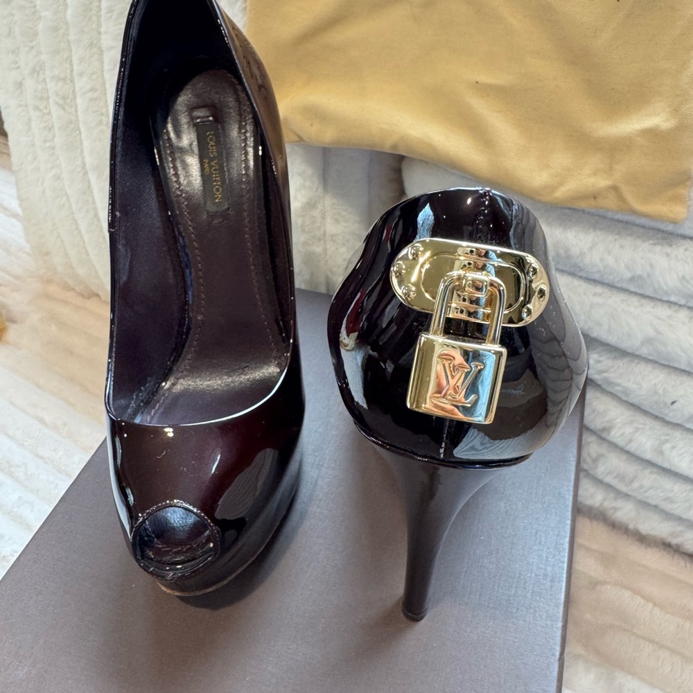 Louis Vuitton Burgundy Peep-Toe Heels